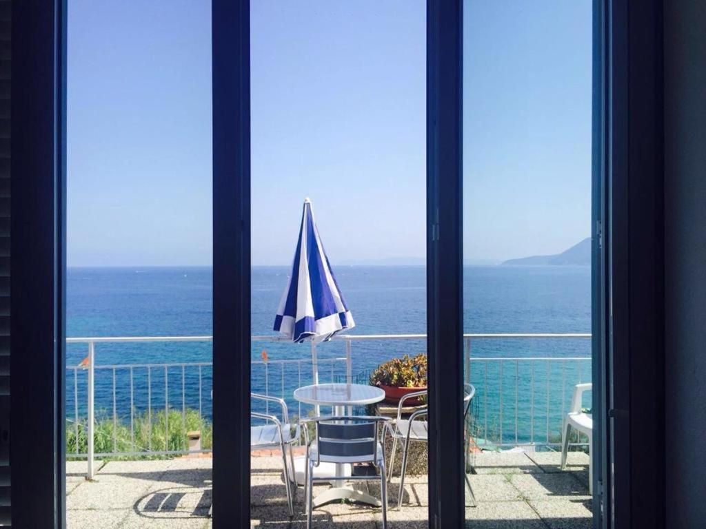 Appartamenti La Terrazza Sulle Ghiaie - Goelba Portoferraio Luaran gambar