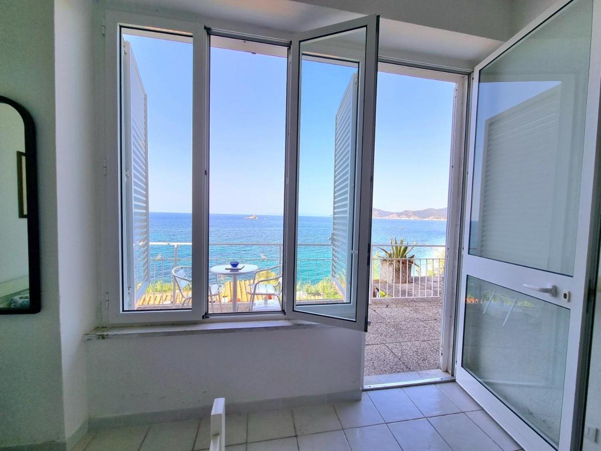 Appartamenti La Terrazza Sulle Ghiaie - Goelba Portoferraio Luaran gambar